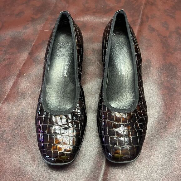 Josef Seibel Weite brown crocodile embossed leather slip on shoes, size 11 - Picture 1 of 14